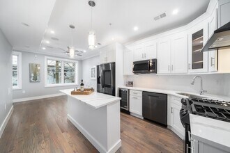 195 Liberty Ave in Jersey City, NJ - Building Photo - Building Photo