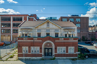 16 Cannon St E in Hamilton, ON - Building Photo - Building Photo