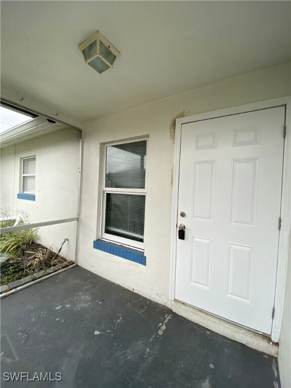 40 Willis Rd in North Fort Myers, FL - Foto de edificio - Building Photo