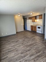 32 Scioto Dr in Heath, OH - Building Photo