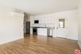 1925 Kent St in Los Angeles, CA - Building Photo - Building Photo