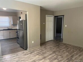 21431 La Salle Blvd in Warren, MI - Building Photo - Building Photo