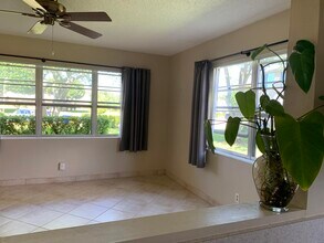 139 Canterbury F in West Palm Beach, FL - Building Photo - Building Photo
