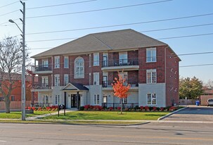 Stevenson Place in Oshawa, ON - Building Photo