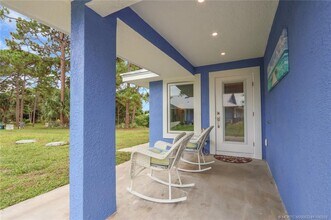 64 NE Acacia Trail in Jensen Beach, FL - Building Photo - Building Photo