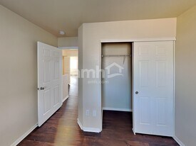10819 Hawthorne Berry St in Las Vegas, NV - Building Photo
