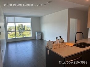 31900 Raven Ave in Mission, BC - Building Photo - Building Photo