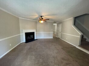 115 Tannin Bark Trail in Yorktown, VA - Building Photo - Building Photo