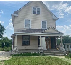 745 Tauromee Ave in Kansas City, KS - Building Photo - Building Photo