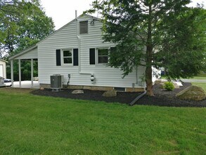 2504 Levans Rd in Coplay, PA - Building Photo - Building Photo