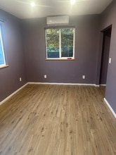 1110 N Main Ave in White Salmon, WA - Foto de edificio - Building Photo