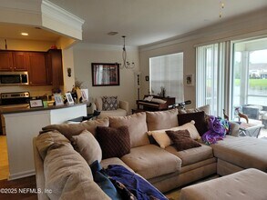 6342 Autumn Berry Cir in Jacksonville, FL - Building Photo - Building Photo