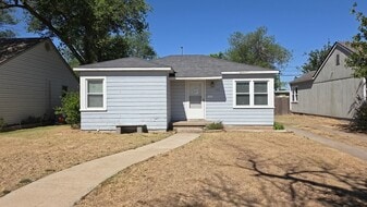 906 S Austin St in Amarillo, TX - Building Photo