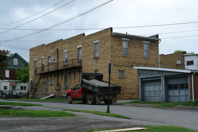 838 Daisy St in Clearfield, PA - Building Photo - Building Photo