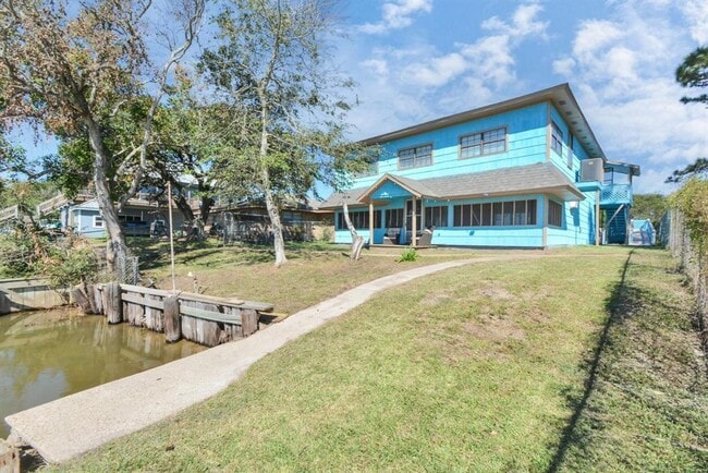 property at 215 Veselka Rd