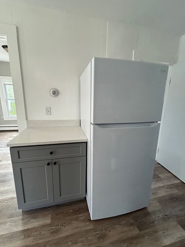 9 7th St, Unit EF in Derby, CT - Building Photo - Building Photo