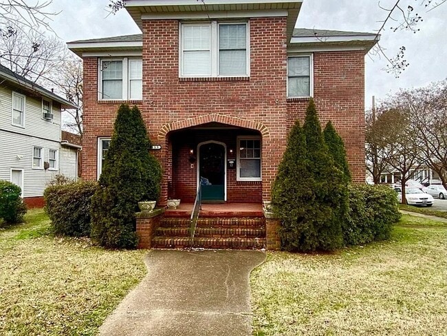 property at 5115 Huntington Ave