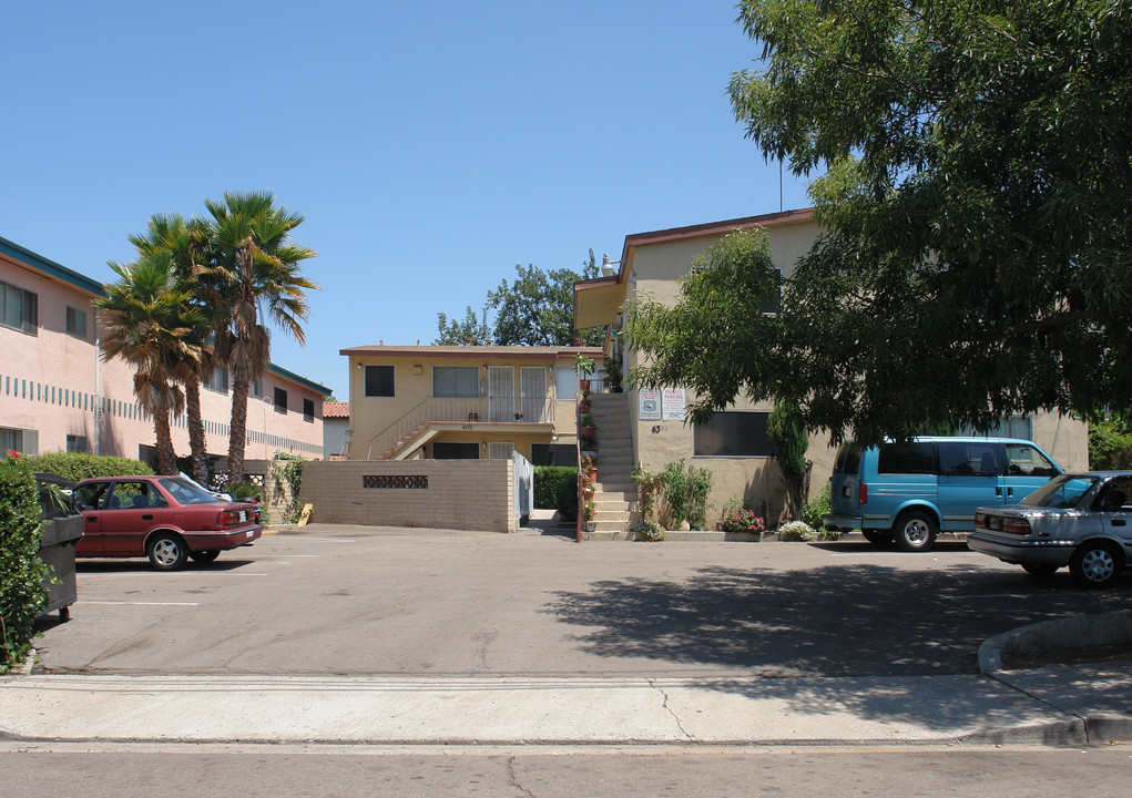 4375 Rosebud Ln in La Mesa, CA - Building Photo