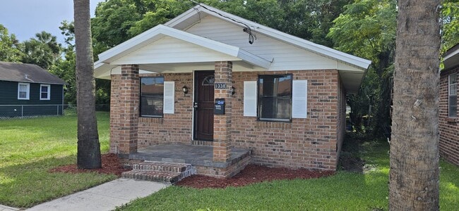 property at 1338 Weare St