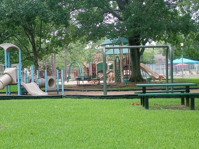 14611 Sun Harbor Dr in Houston, TX - Building Photo - Building Photo