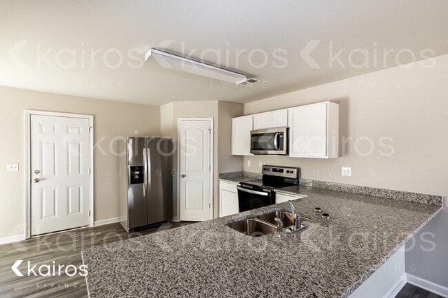 801 Dove Tree Ln in Social Circle, GA - Building Photo - Building Photo