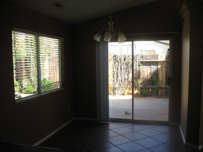 69 N 2790 E in Saint George, UT - Building Photo - Building Photo