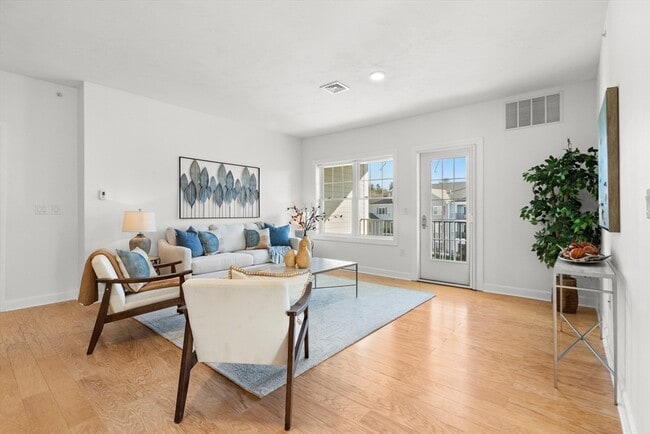 360 Andover St in Danvers, MA - Building Photo - Building Photo