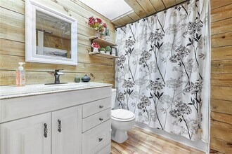 12901 SW 15th Ct in Pembroke Pines, FL - Foto de edificio - Building Photo