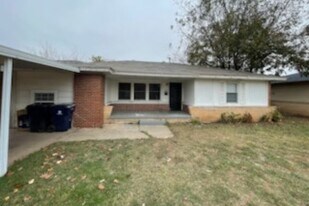 1633 NE 47th St in Oklahoma City, OK - Building Photo