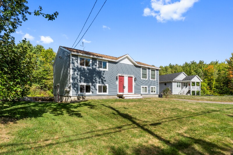 35 Prescott Rd in Raymond, NH - Building Photo