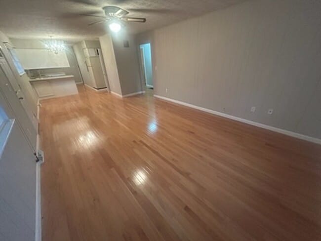 608 Lynn Camp Church Rd in Corbin, KY - Building Photo - Building Photo