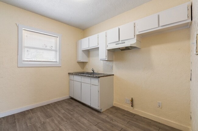 2205 Galveston Rd in Houston, TX - Building Photo - Building Photo