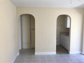 1709 Moffett St in Hollywood, FL - Building Photo - Building Photo