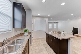 1024 Via Panfilo Ave in Henderson, NV - Building Photo - Building Photo