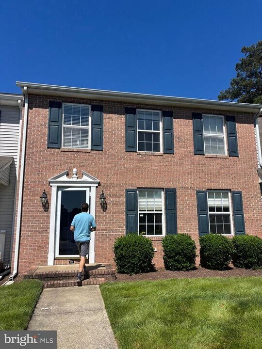 1011 Zircon Ct in Salisbury, MD - Building Photo