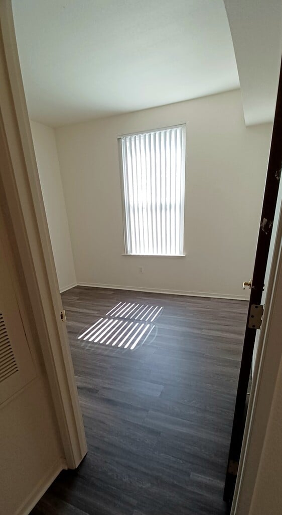 Crocker Oaks Apartments in Roseville, CA