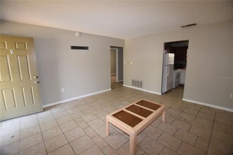1803 Center St in Leesburg, FL - Foto de edificio - Building Photo