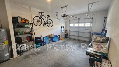 34158 Cinder Wy in Wesley Chapel, FL - Building Photo - Building Photo
