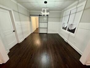 5942 W Eastwood Ave in Chicago, IL - Building Photo - Building Photo