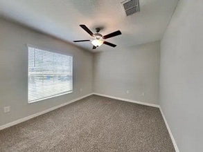 11168 Riley Pines Cir in Gibsonton, FL - Building Photo - Building Photo