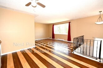 2428 Oak St in Prince George, BC - Building Photo - Building Photo