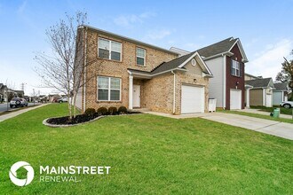 3201 Cotton Ln in Jeffersonville, IN - Foto de edificio - Building Photo