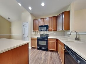 11225 Amherst Glen Dr in Charlotte, NC - Building Photo - Building Photo