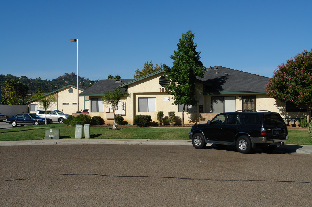 1060 Billings St in El Cajon, CA - Building Photo