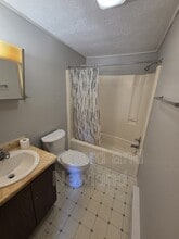 212 Patricia Dr in Byesville, OH - Building Photo - Building Photo