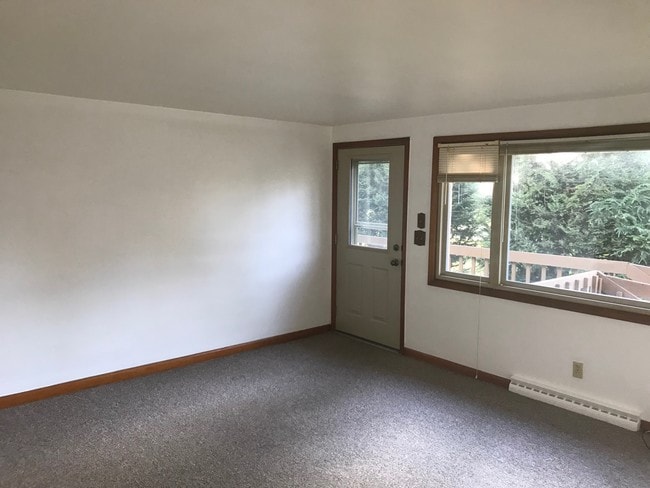 1736 Lakeside Ave NW, Unit 3 in Canton, OH - Building Photo - Building Photo