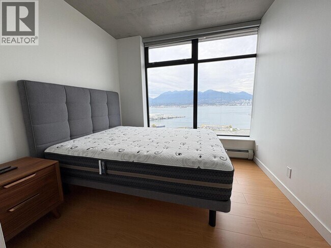 128 W Cordova St in Vancouver, BC - Building Photo - Building Photo