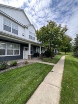6841 Narcissus Ln N in Maple Grove, MN - Building Photo