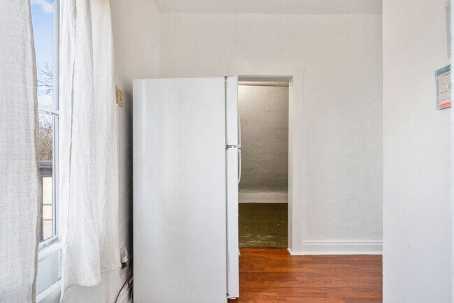 1918 Olive St in Cedar Falls, IA - Building Photo - Building Photo