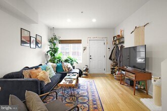 1541 Dickinson St in Philadelphia, PA - Building Photo - Building Photo